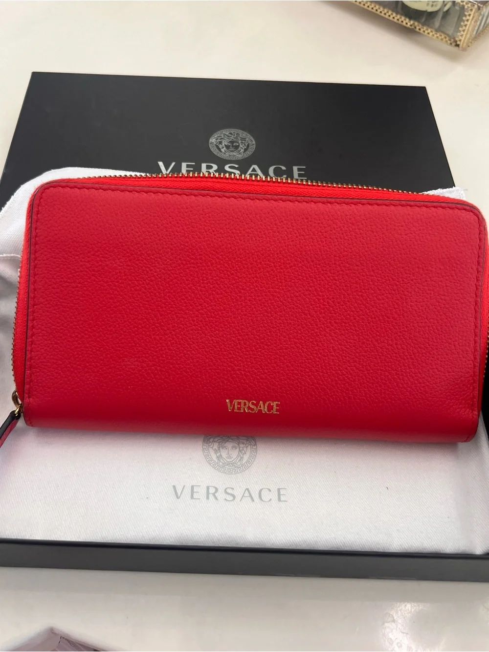 Versace zip around